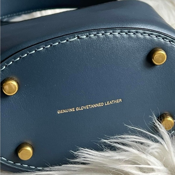 CJ827 - Coach Dakota Bucket Bag 16 - Picture 4 of 13